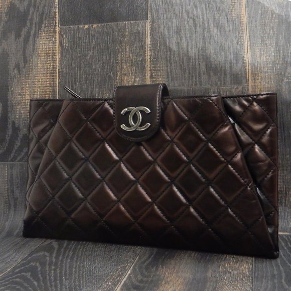 CHANEL METALLIC BROWN CLUTCH W/ RED LINING! WOW! - Picture 1 of 11